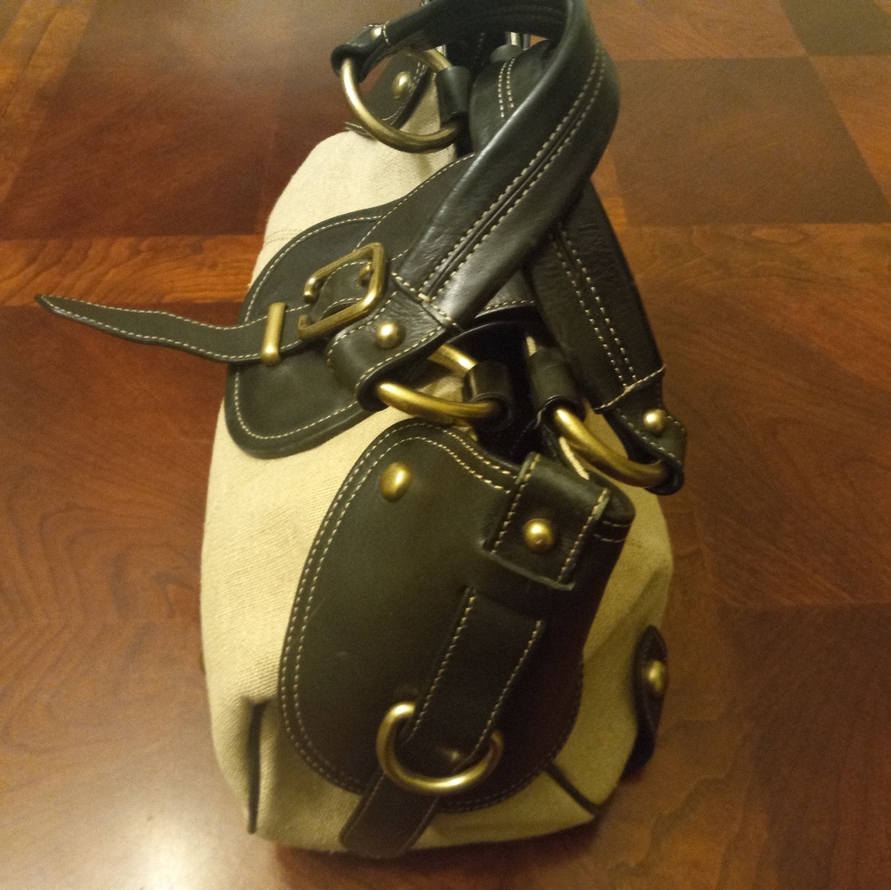 Handbag - Picture 3 of 16